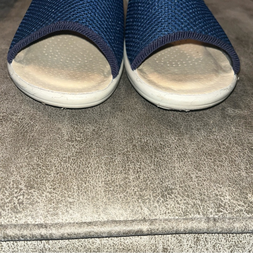 Fly Flot Navy Leather Sandals - Picture 8 of 8
